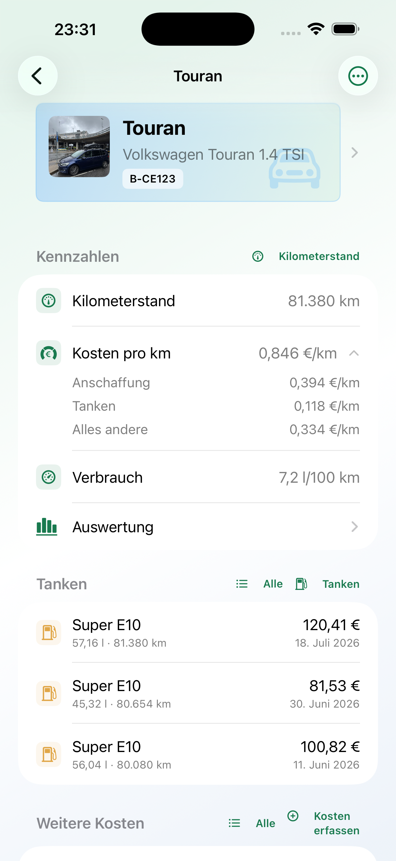 Fahrzeugdetailseite mit Kennzahlen, Tankvorgängen und weiteren Kosten